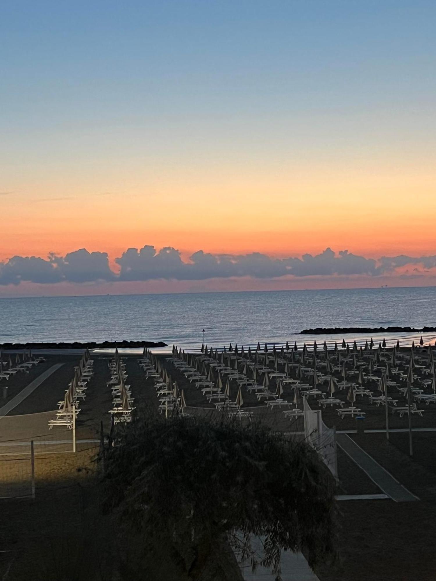Hotel Cliff Rimini Zewnętrze zdjęcie